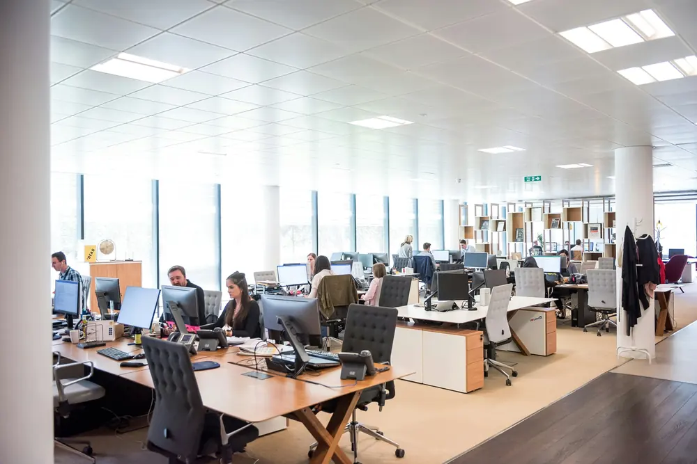 Customer Support & Office jobs abroad